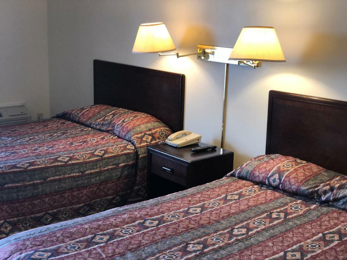 Westwind Motor Inn Drayton Valley Экстерьер фото