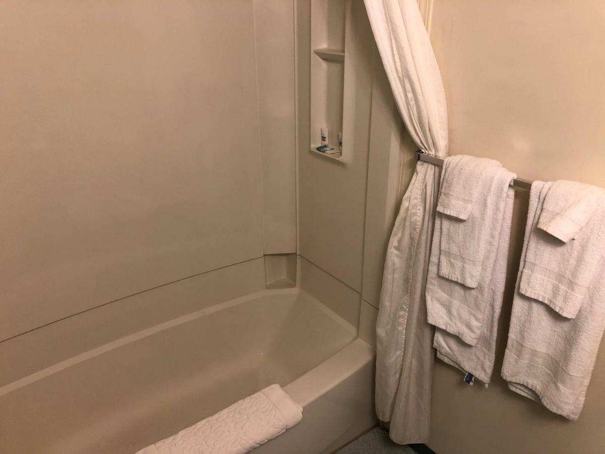 Westwind Motor Inn Drayton Valley Экстерьер фото