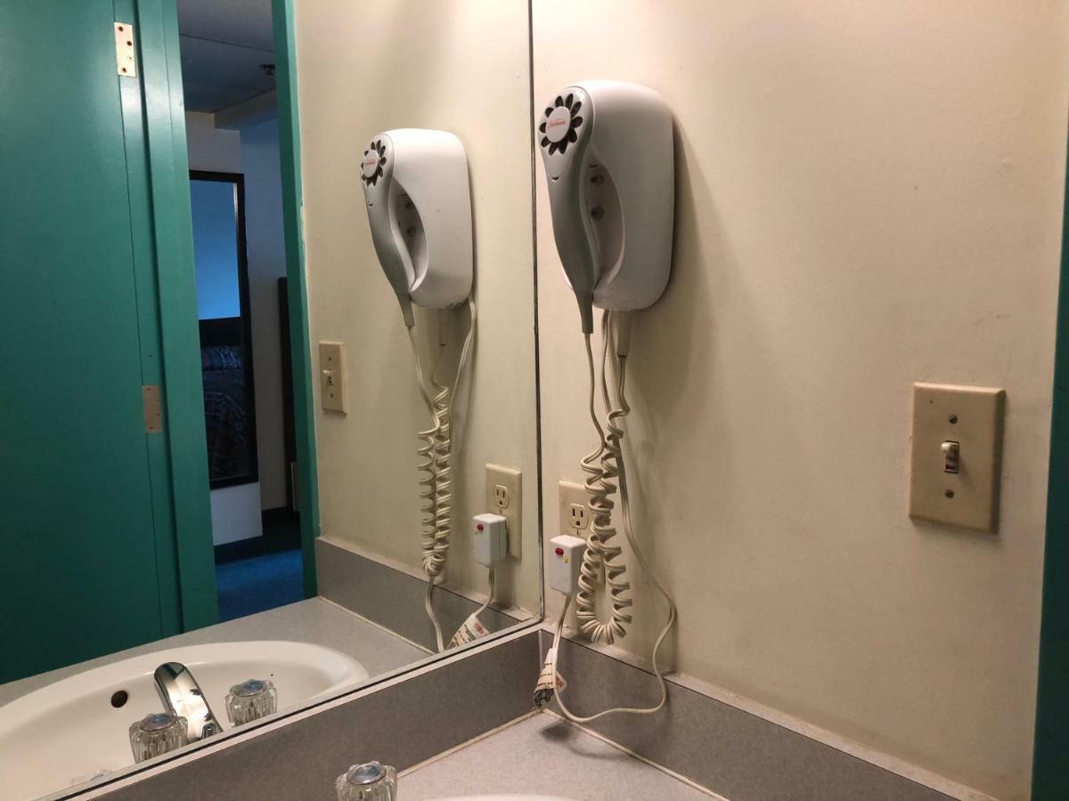 Westwind Motor Inn Drayton Valley Экстерьер фото